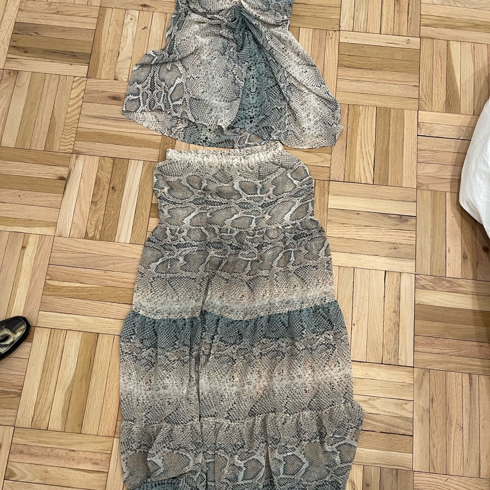 Moda international two piece maxi set